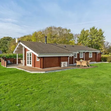 Ruusu - 300m From The Sea In Se Jutland By Interhome *