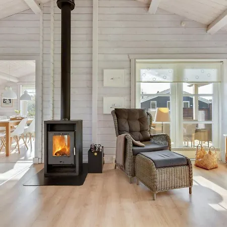 Holiday home Ruusu - 300m From The Sea In Se Jutland By Interhome