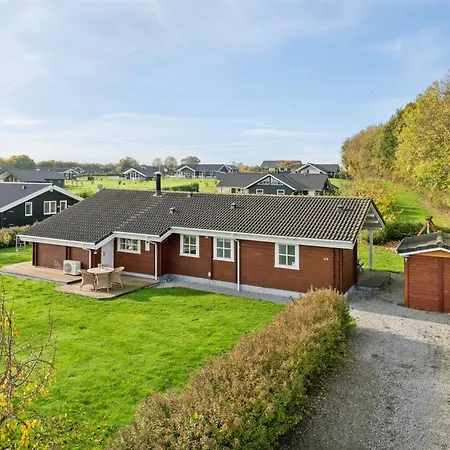 Holiday home Ruusu - 300m From The Sea In Se Jutland By Interhome Sarup