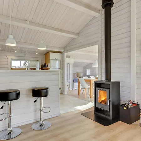 Ruusu - 300m From The Sea By Interhome Feriehus *